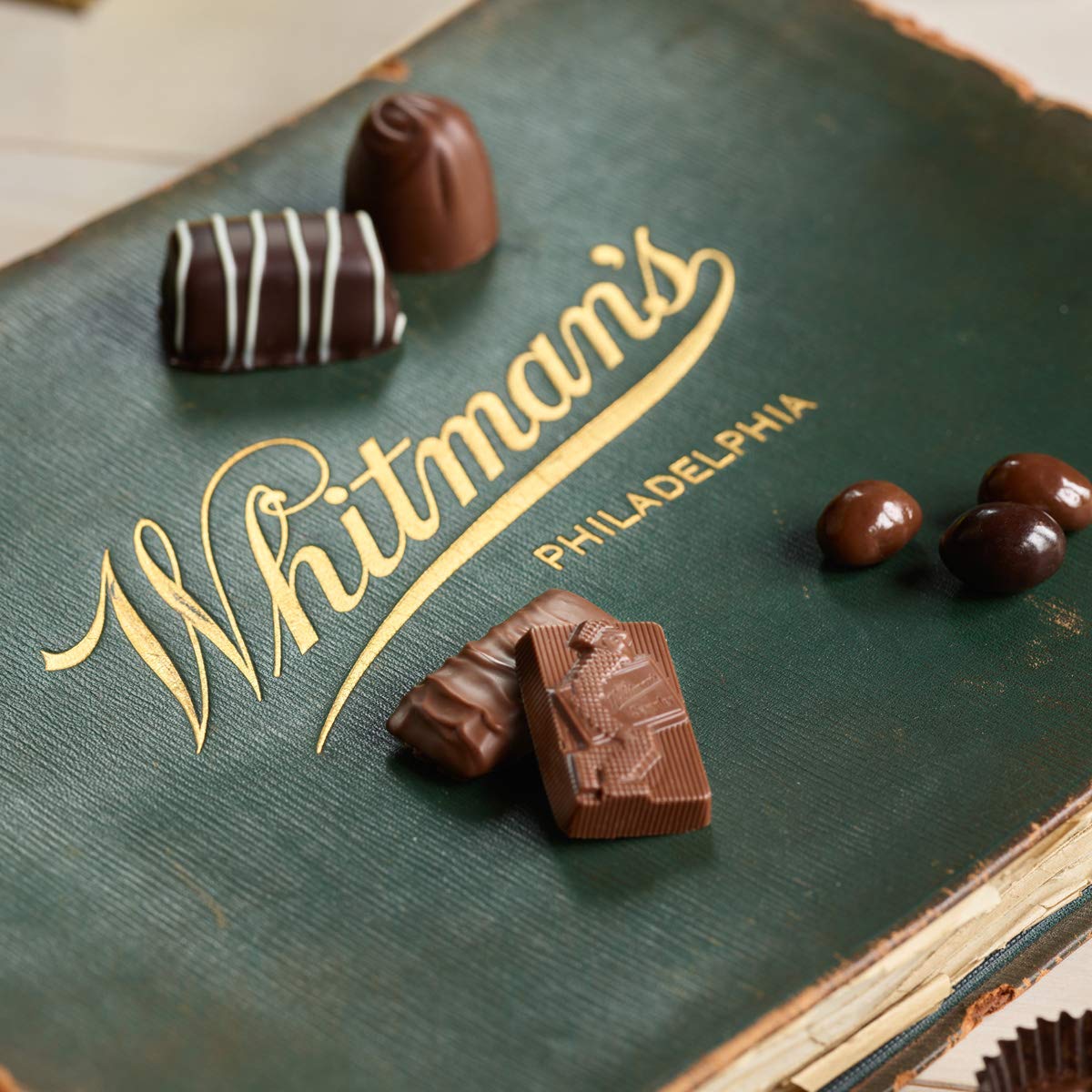 Russell Stover Whitman's Sampler Chocolate Box Assortment Box, An Assortment of Nutty, Chewy, Creamy Crispy Milk Chocolate Covered Candies and Dark Chocolate Covered Candies, 24 Ounce