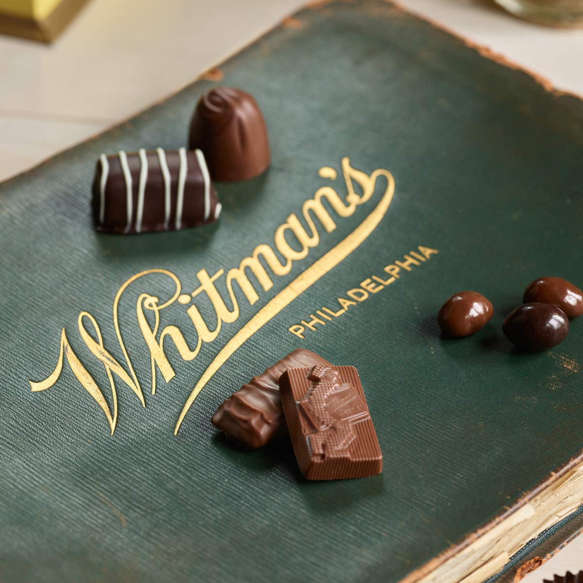 Russell Stover Whitman's Sampler Chocolate Box Assortment Box, An Assortment of Nutty, Chewy, Creamy Crispy Milk Chocolate Covered Candies and Dark Chocolate Covered Candies, 24 Ounce